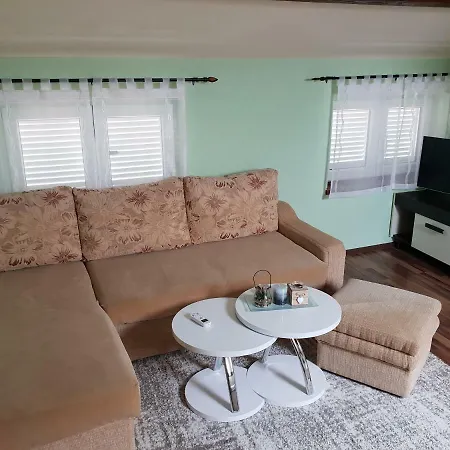 Apartment Viki Stinjan Pula
